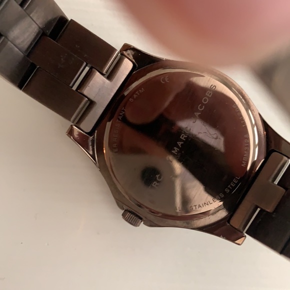 Marc Jacobs Watch - Picture 2 of 5